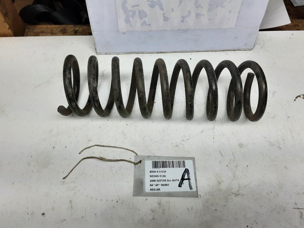 RESSORT DE SUSPENSION ARRIERE BMW 5 serie (E34), Mevr. I. Hauben, Utilisé, BMW, Rue de l'Espoir 34 34
4030  GRIVEGNÉE, BE
