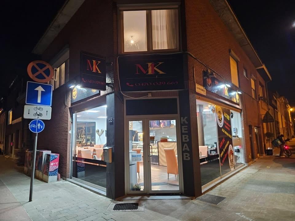 Zak in Merksem over nemen, Zakelijke goederen, Exploitaties en Overnames