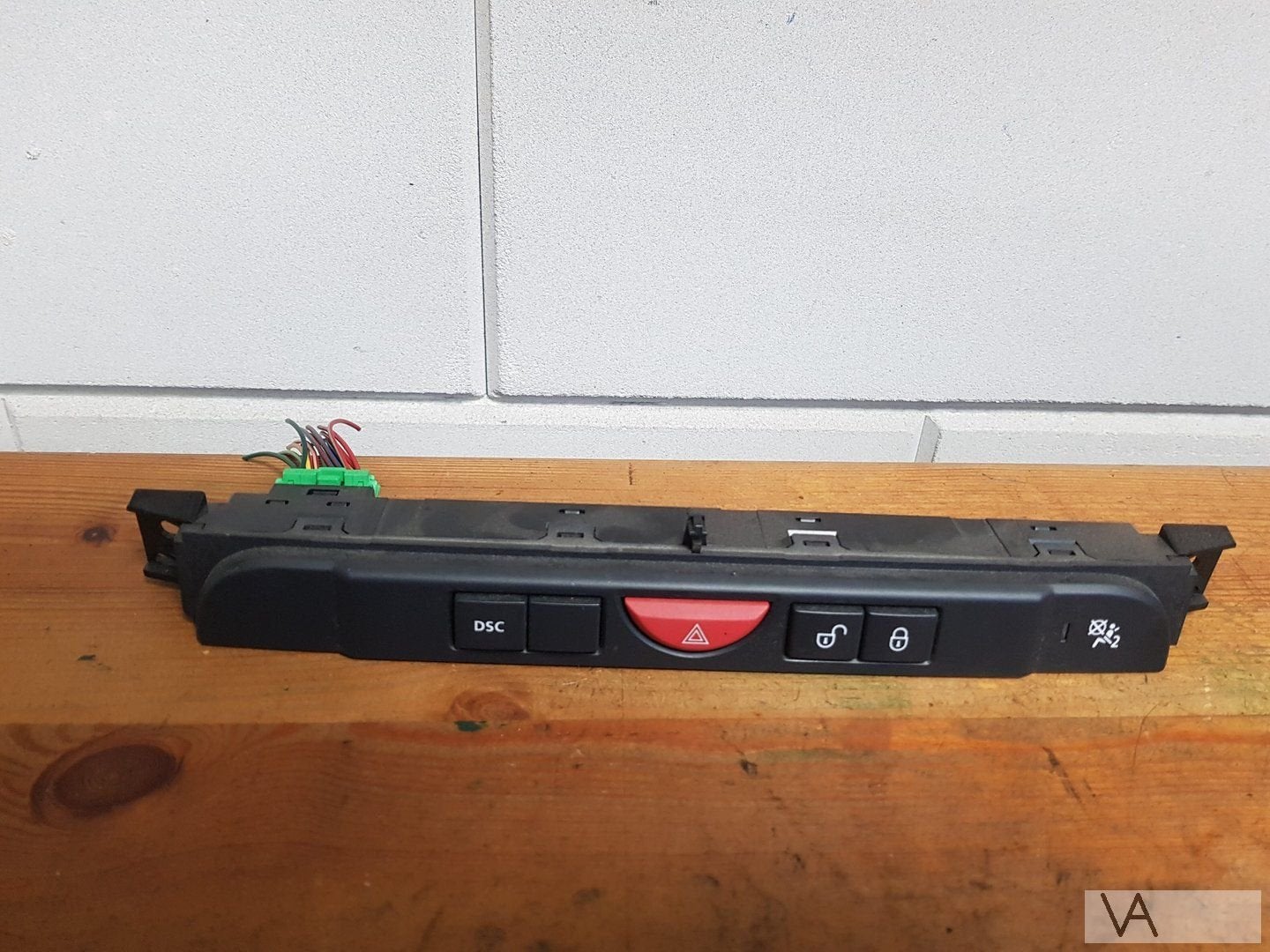 Land Rover Discovery 3 2004-2009 YUL501290 alarmlicht knop, -, -, Ophalen of Verzenden, -