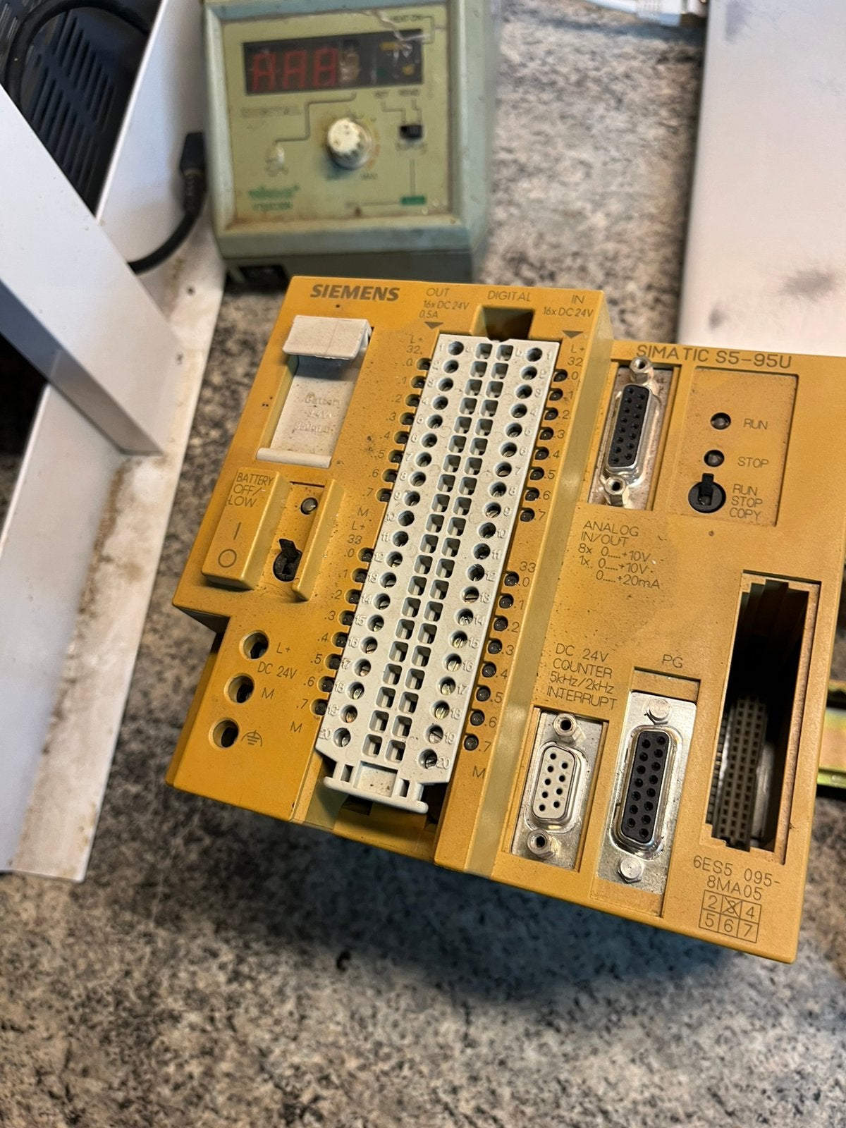 PLC Siemens SIMATIC S5-95U 6ES5-095-8MA05 + 5 modules d'E/S, Enlèvement ou Envoi, Utilisé