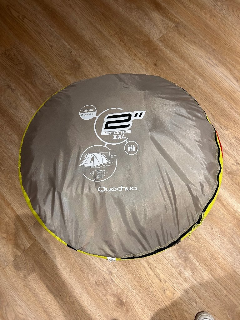 Quechua tent, Ophalen, Zo goed als nieuw, Tot en met 4