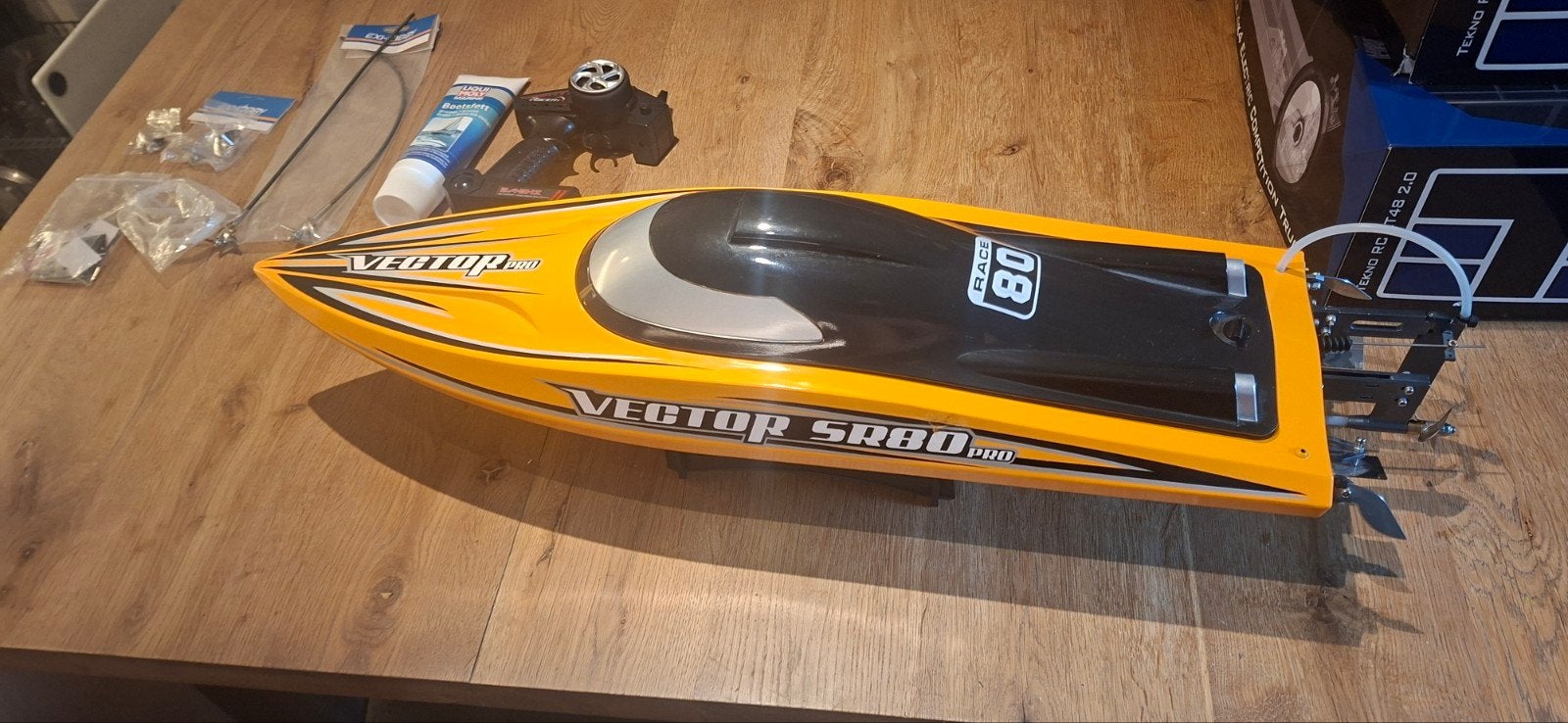 vector sr80 pro, Hobby & Loisirs créatifs, Modélisme | Radiocommandé & Téléguidé | Autre, Enlèvement, Utilisé