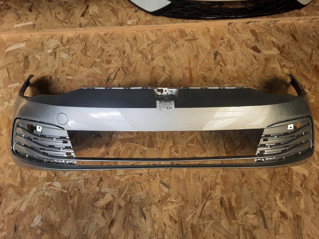 PARE-CHOCS AVANT Volkswagen Golf VIII (CD1) (5H0807221H), Pare-chocs, Volkswagen, Mevr. I. Hauben, Utilisé