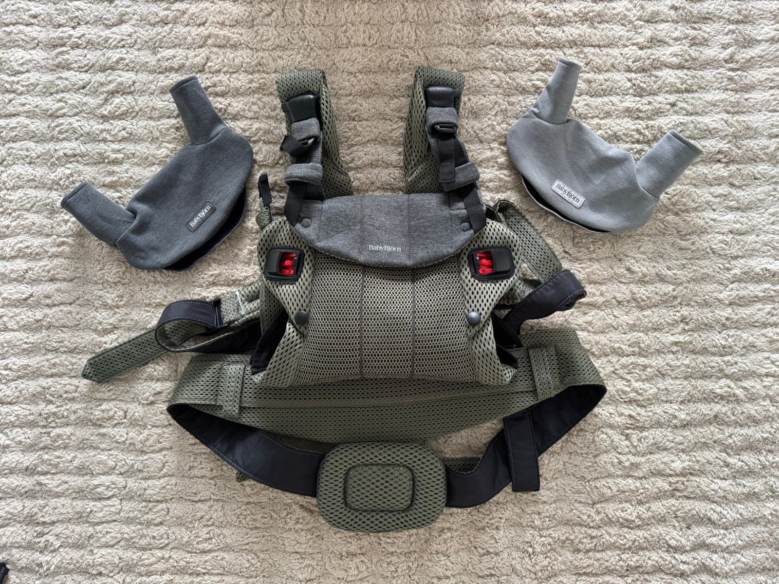 BabyBjörn Harmony 3D Mesh ongebruikt 2 beschermslabbetjes, Kinderen en Baby's, Babydragers en Draagdoeken, Ophalen of Verzenden