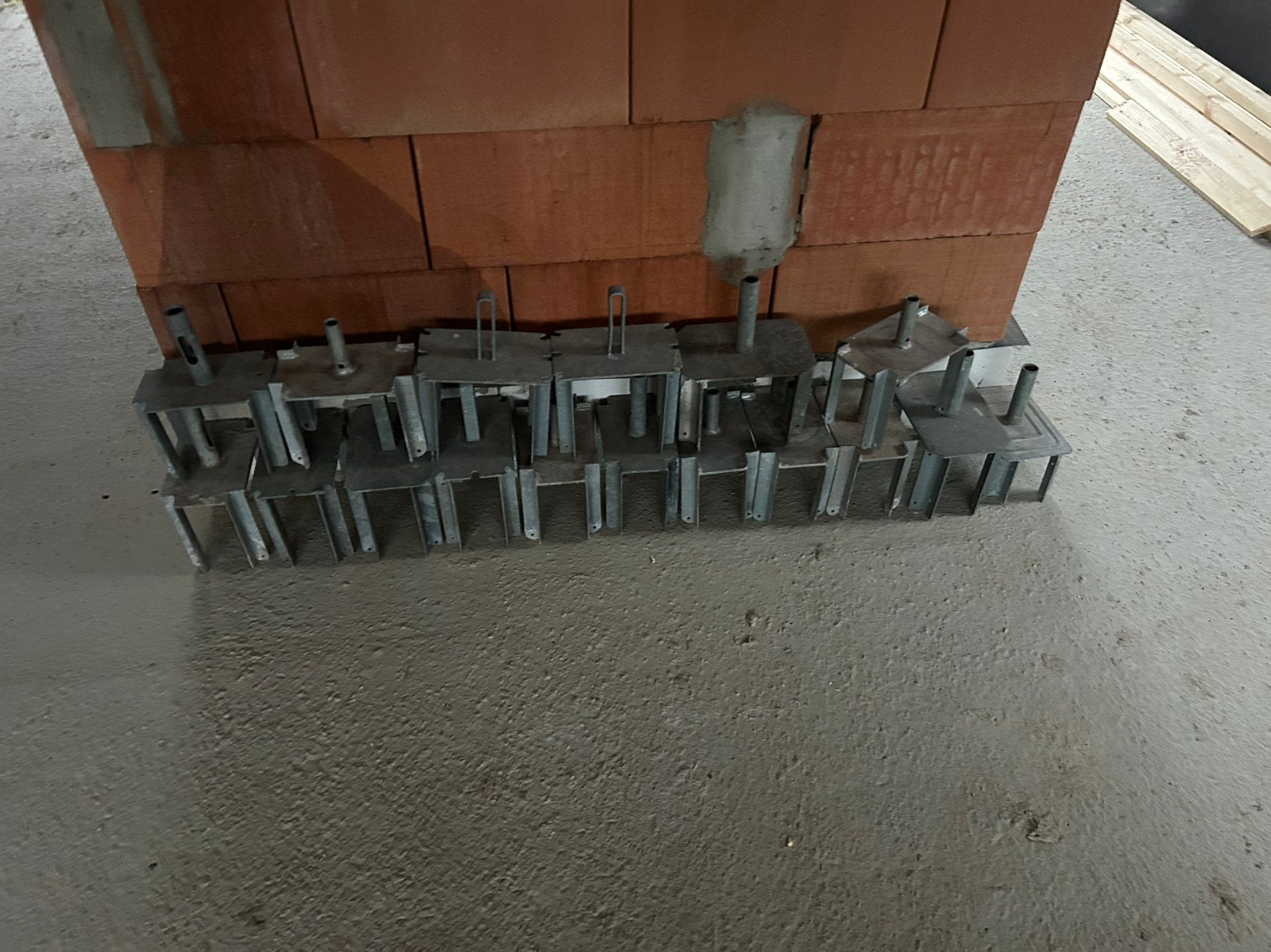 U kop Schoren/balken, Doe-het-zelf en Bouw, Ophalen, Zo goed als nieuw