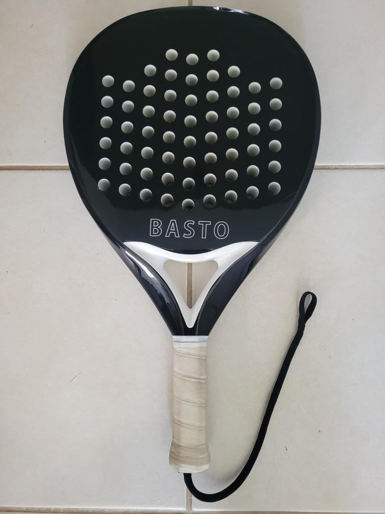 Raquette padel basto