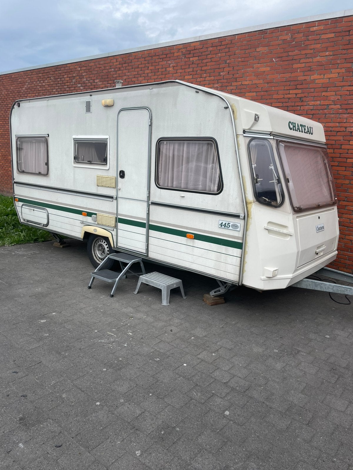 Chateau caravan, Caravans en Kamperen, Caravans, Chateau, 750 - 1000 kg, Particulier, Douche