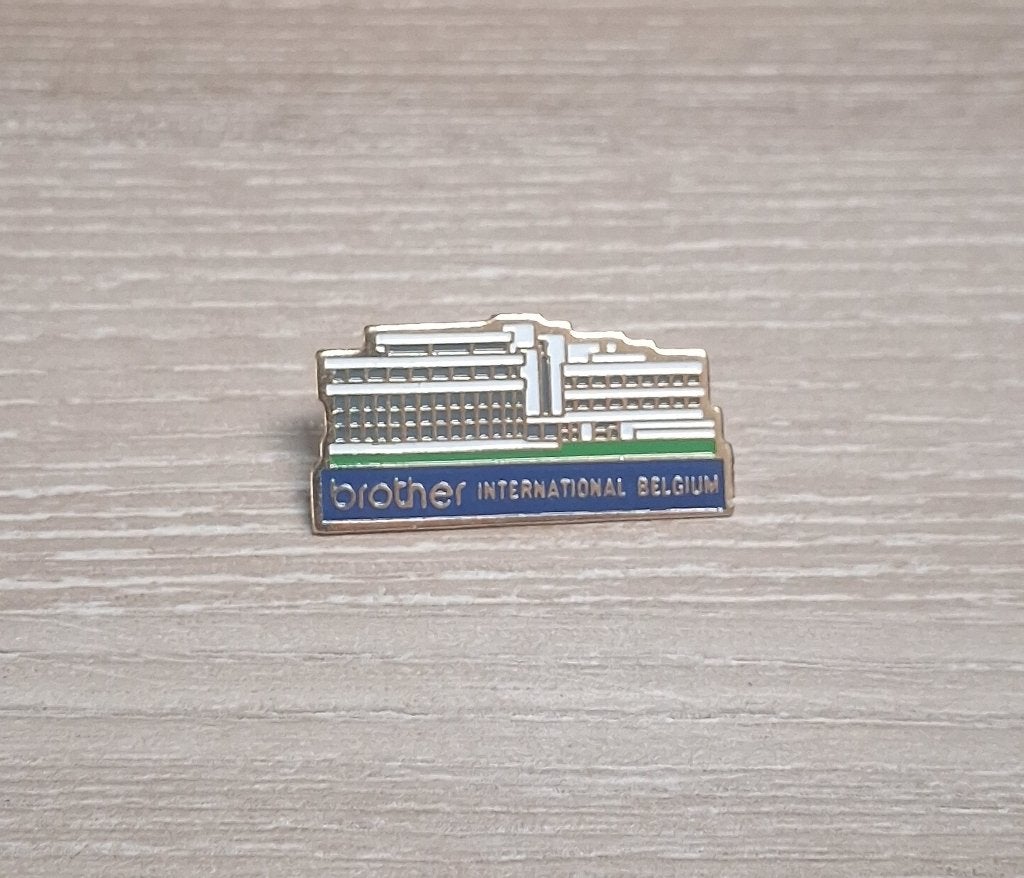 PIN - BROTHER INTERNATIONAL BELGIUM, Collections, Broches, Pins & Badges, Envoi, Utilisé, Autres sujets/thèmes, Insigne ou Pin's