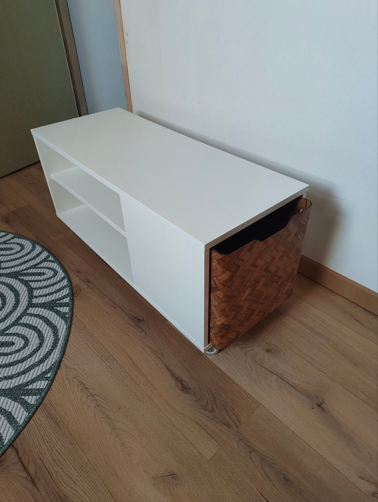 Ikea kastje op wielen, Ophalen