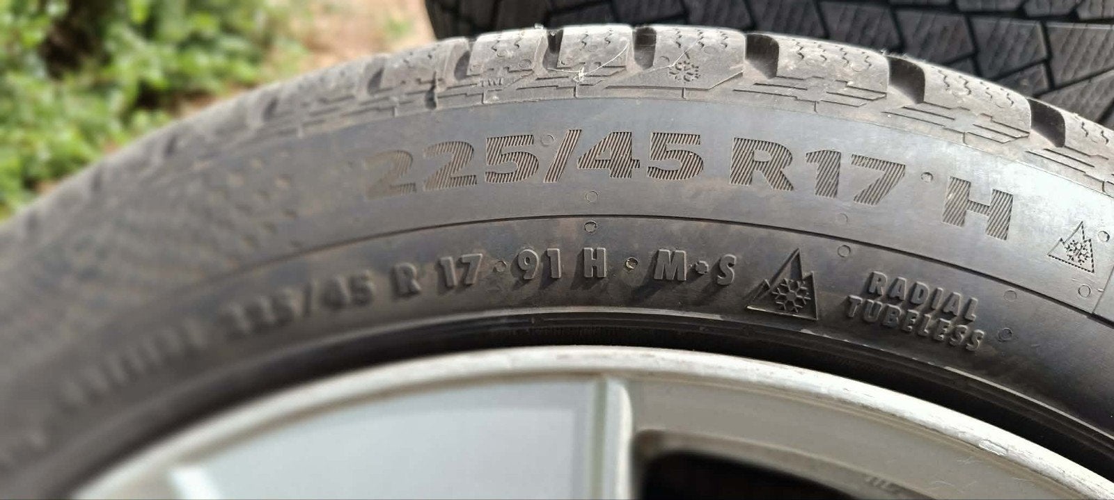 Pneus hiver Continental avec jantes originales BMW en alu, Autos : Pièces & Accessoires, Pneus et Jantes, Pneus hiver, Véhicule de tourisme