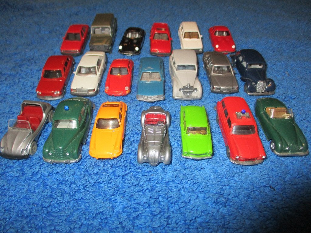 Wiking lot de 20 voitures éch 1/87 pour Marklin (4), Hobby & Loisirs créatifs, Enlèvement ou Envoi, Utilisé, Voiture, Wiking