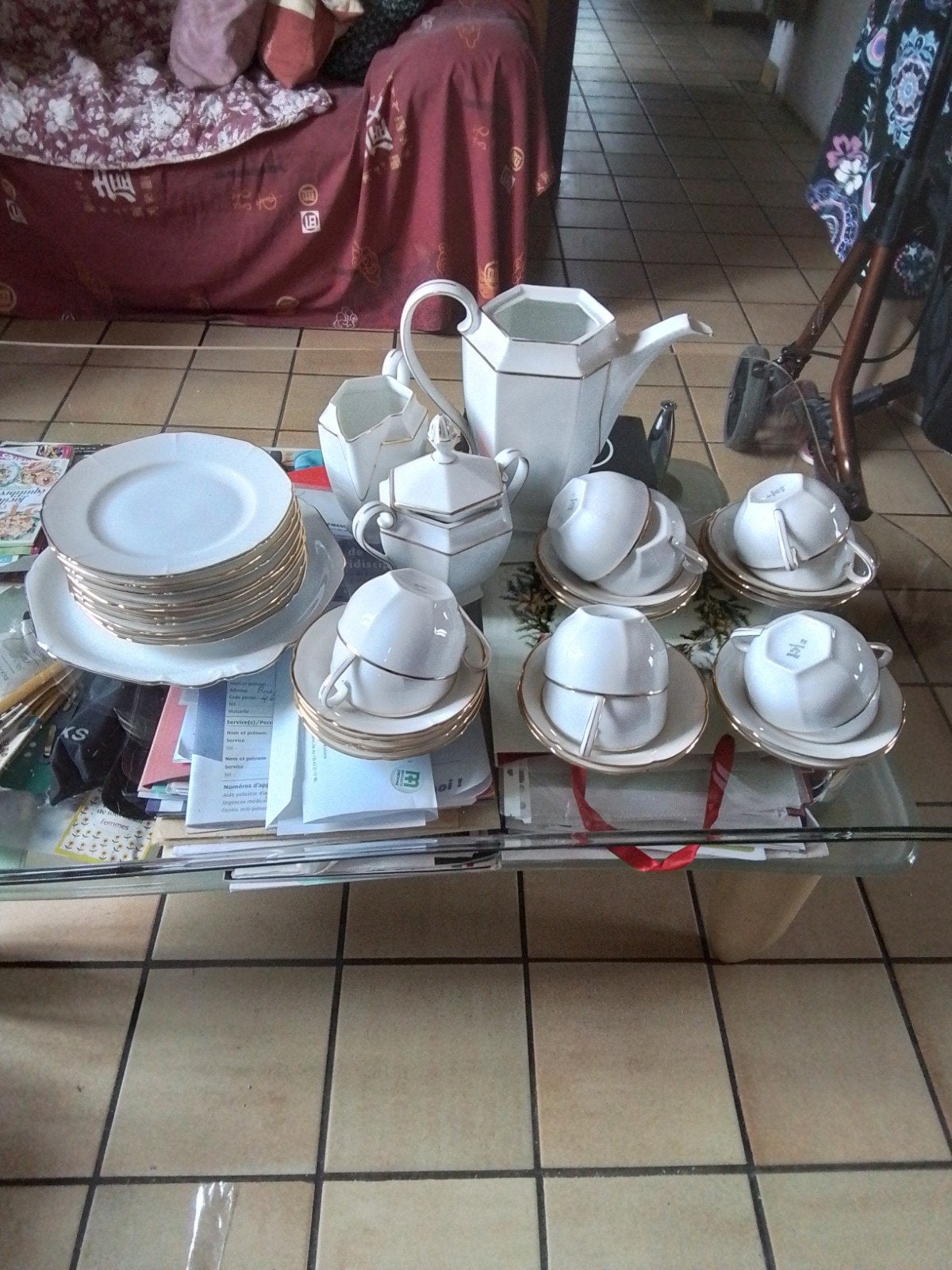 service porcelaine blanc et doré 10 pièce, Antiquités & Art, Antiquités | Porcelaine, Enlèvement