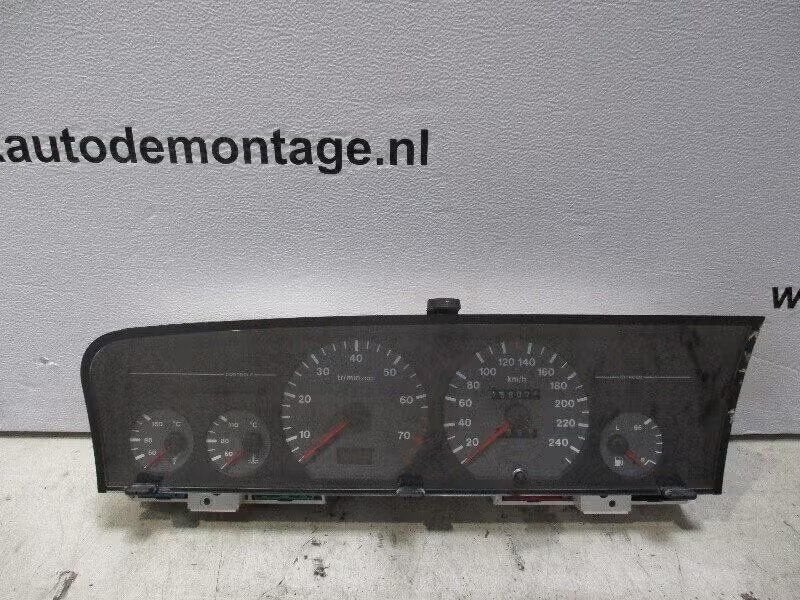 COCKPIT Citroën Xantia Break (X1 / 2) (96265-749-80), Kontakt-citroen@citroen.com, Citroën Deutschland GmbH, Citroën, Enlèvement ou Envoi