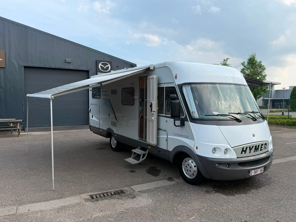 Hymer B614s En très bon état, 6 à 7 mètres, Siège standard, Toilette à cassette, Fiat