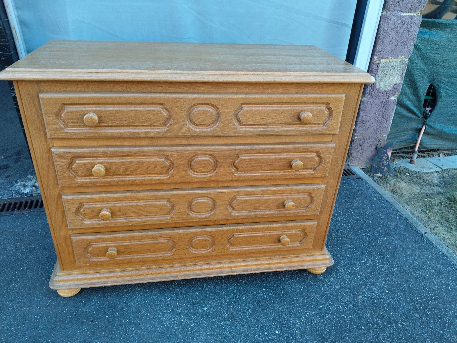 Commode met schuiven, Ophalen