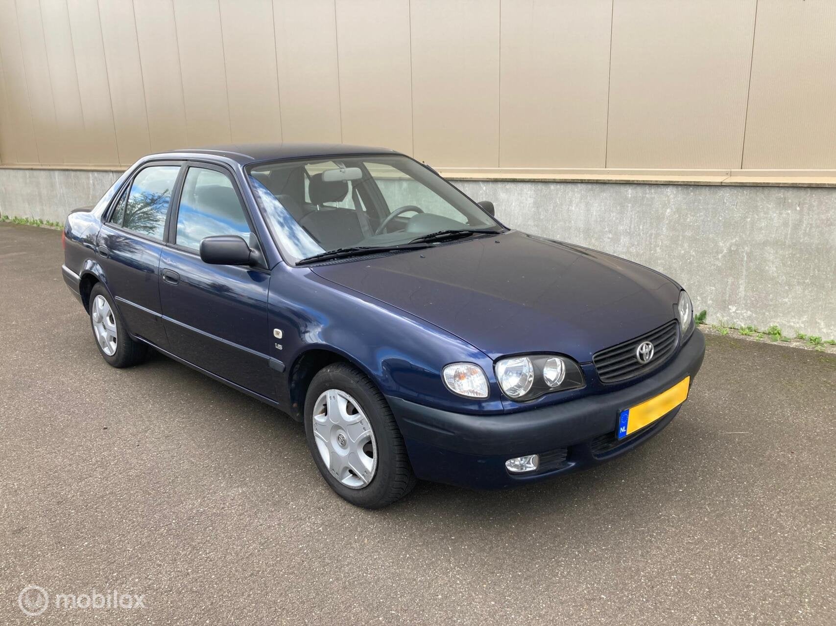 Toyota Corolla 1.6 VVT-i 16V Sedan APK 26/03/27, Auto's, Voorwielaandrijving, 4 deurs, 450 kg, Gebruikt