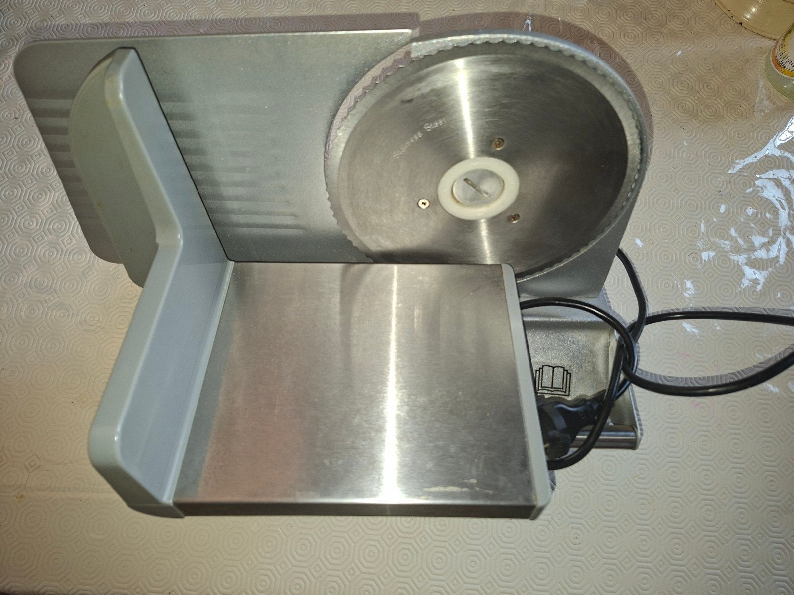 brood- en vleessnijmachine, Ophalen