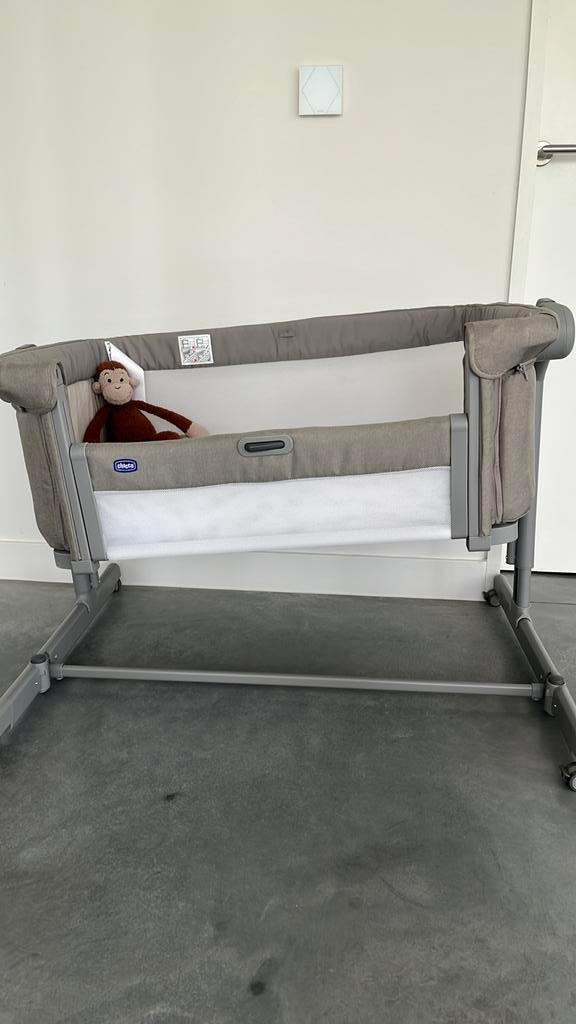 Co-sleeper Next 2 Me Magic Evo - Chicco, Ophalen, Zo goed als nieuw