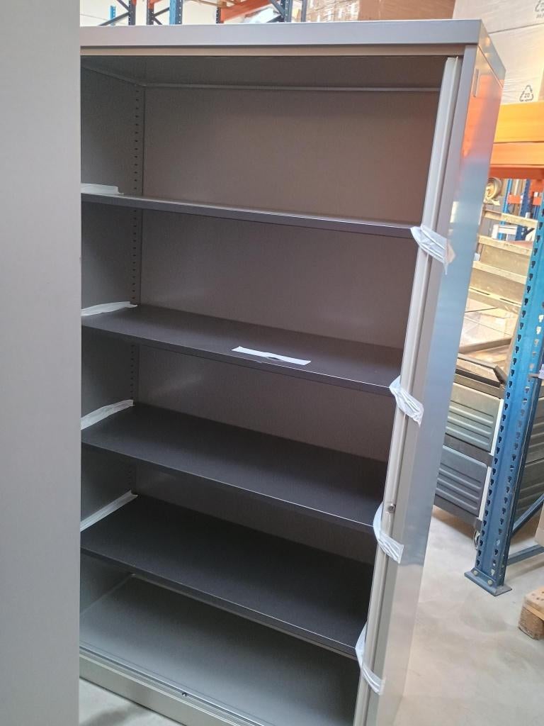 Armoire Métallique, 25 à 50 cm, Avec serrure, 100 à 150 cm, Enlèvement
