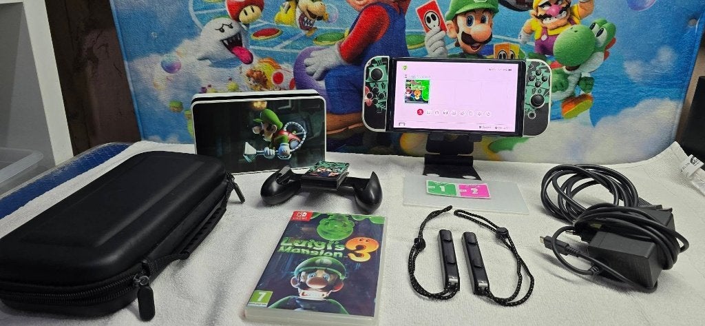Nintendo Switch Oled/Custom Luigi 3-console+spel en garantie, Ophalen of Verzenden, Zo goed als nieuw
