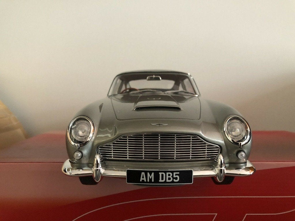 JAMES BOND 007 ASTON MARTIN DB5 1/12 GT SPIRIT Neuve + Boite, Enlèvement ou Envoi, Neuf, 1:9 à 1:12, Voiture