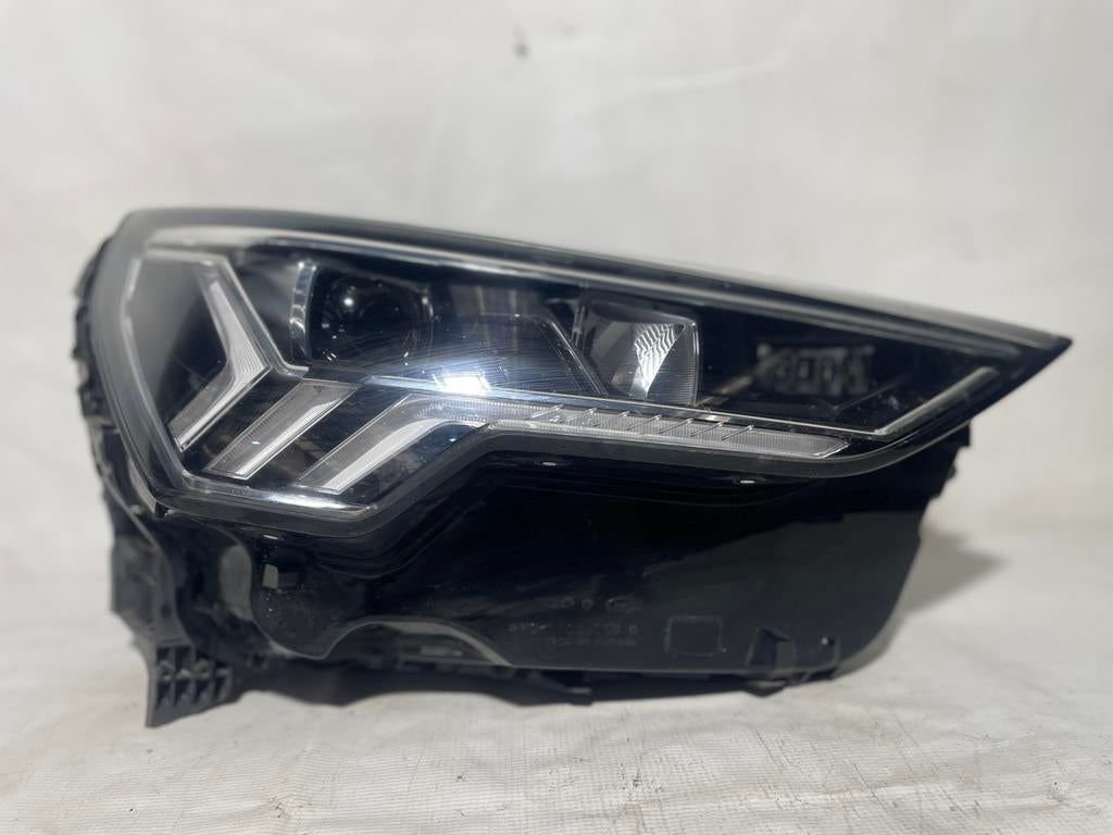 Phare droit LED 83A941034 AUDI Q3, Autos : Pièces & Accessoires, Éclairage, Audi, Utilisé, Enlèvement