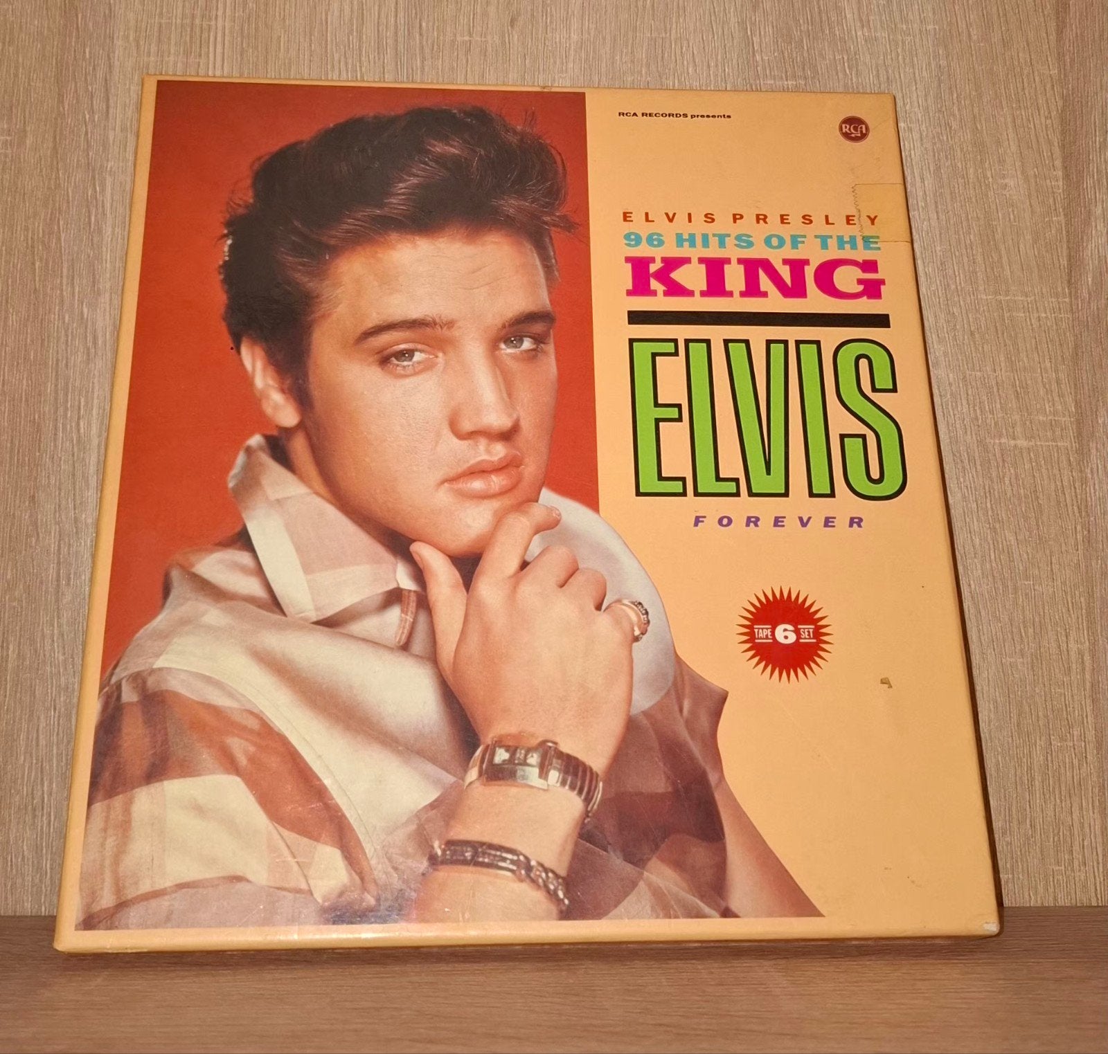Coffret Elvis Presley avec cassettes audio, CD & DVD, Vinyles | Country & Western, Coffret, Enlèvement ou Envoi