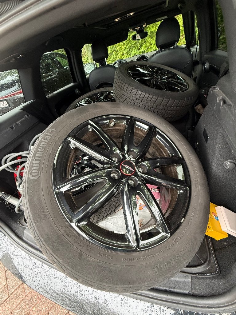 Originele MINI Countryman JCW 18” winterset – Continental, Ophalen, 18 inch, Banden en Velgen, Nieuw