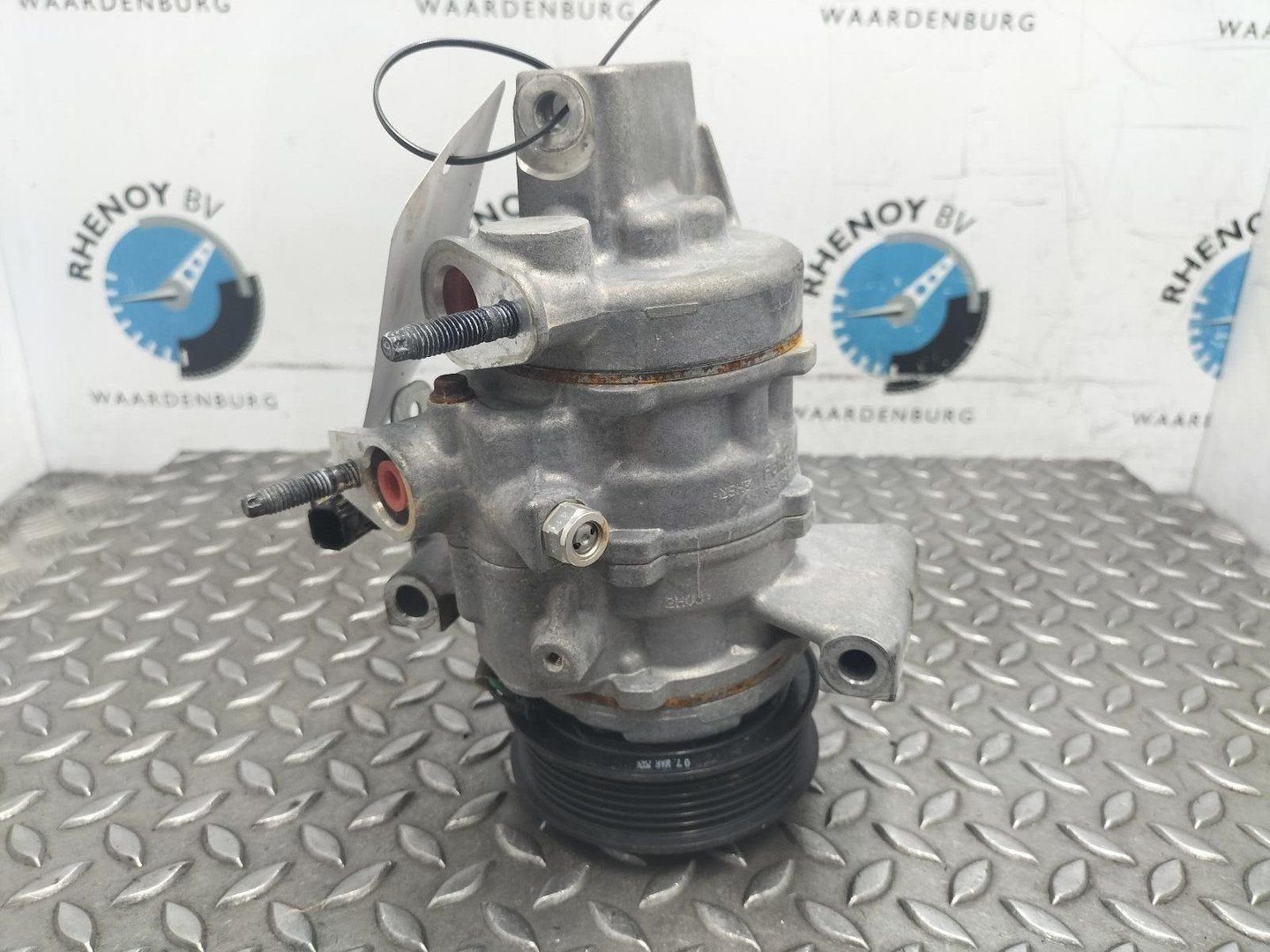 FORD TRANSIT COURIER Trend AIRCO COMPRESSOR / AIRCOPOMP H1BH, Autos : Pièces & Accessoires, Enlèvement ou Envoi, Utilisé, ARN reconnu