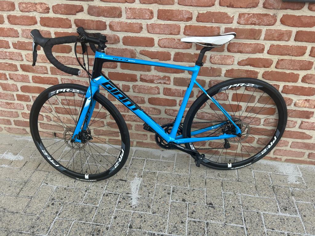 Velo de route Giant defy aluxx bleu, Fietsen en Brommers, Fietsen | Racefietsen, Ophalen, Gebruikt, Heren, Aluminium