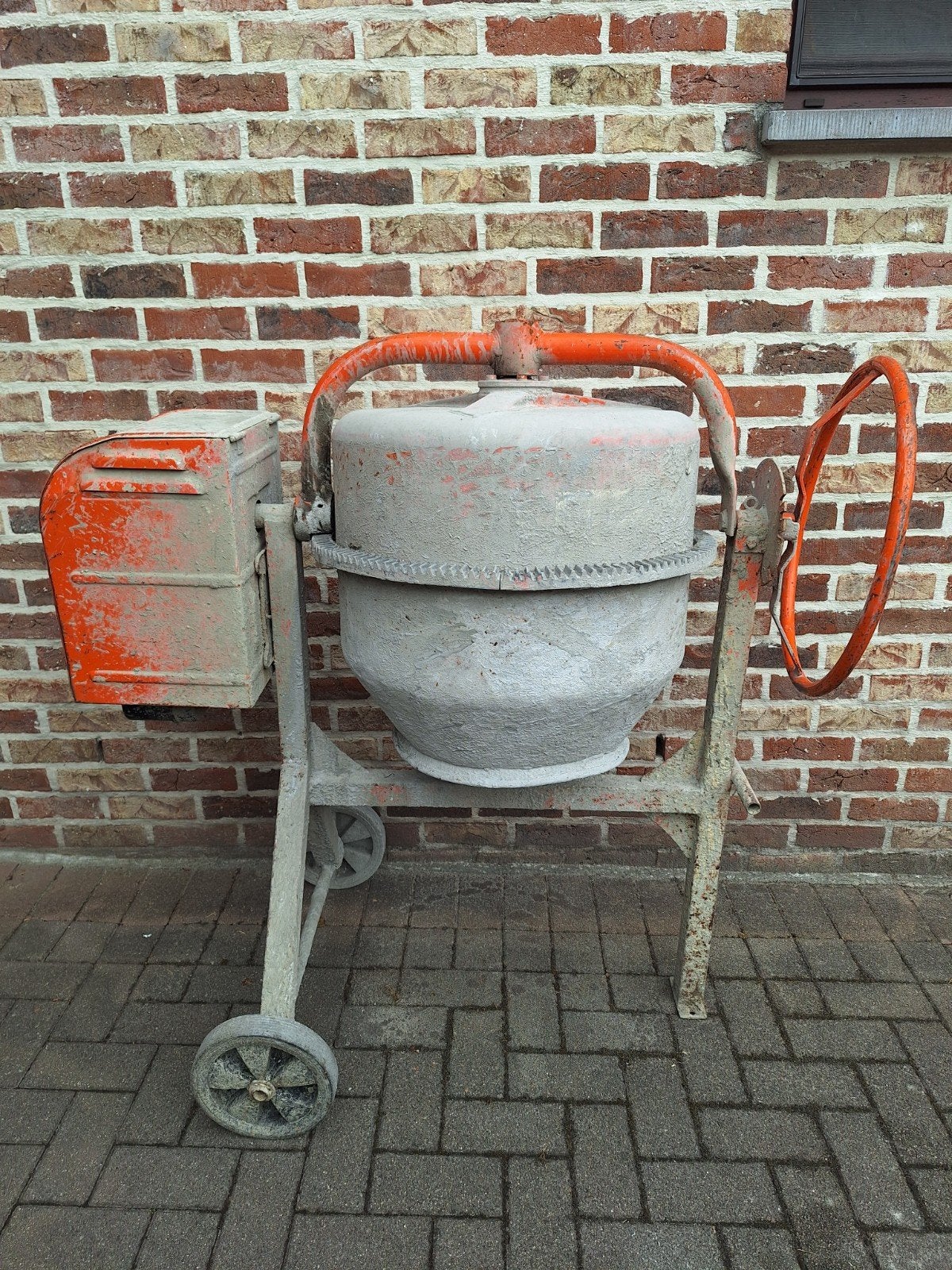 Betonmolen Atika 140 liter, Ophalen, Gebruikt