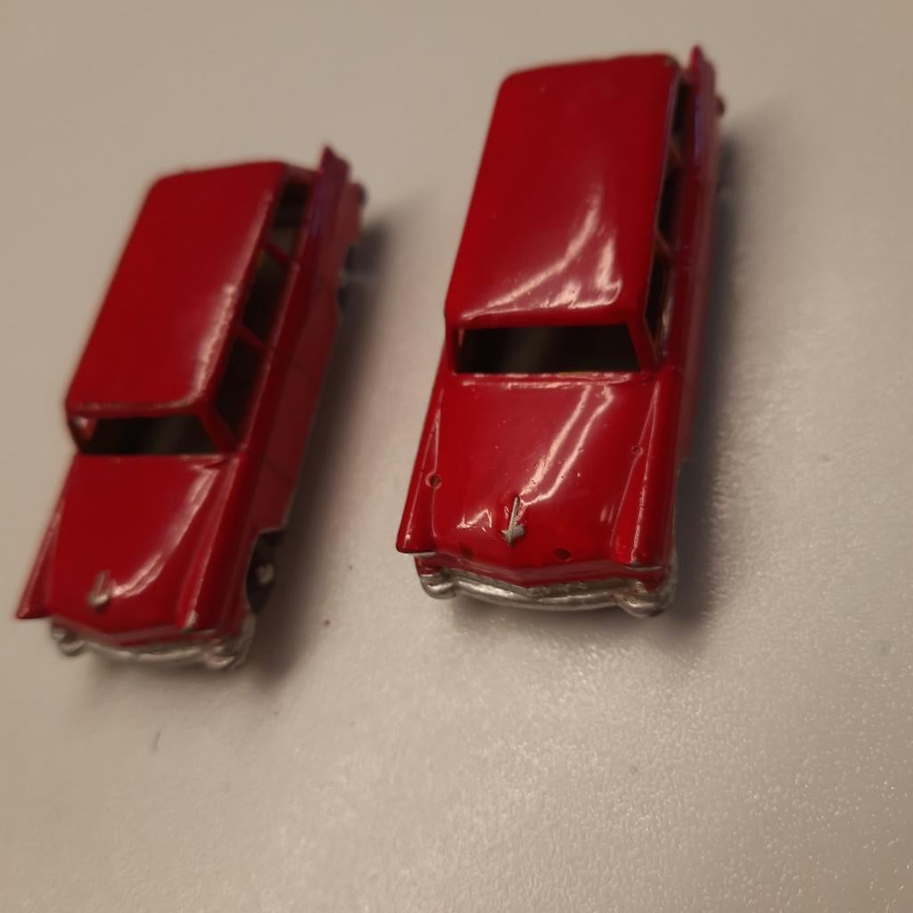 MATCHBOX/LESNEY UK: 2x AMERICAN FORD S.W. nr.31* VINTAGE*, Hobby en Vrije tijd, Modelauto's | 1:87, Ophalen, Gebruikt, Auto, Lesney