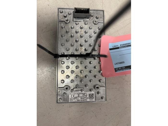 Draadloze oplader van een Ford Puma, Auto-onderdelen, Elektronica en Kabels, Ford, Gebruikt, 3 maanden garantie, Ophalen of Verzenden