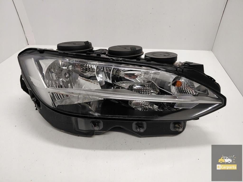 31386159, Volvo V90 S90 Lamp rechts normaal, Gebruikt, Gunnar Engellaus vag 8
405 31  Gothenburg, SE, Info@volvocars.com, Volvo