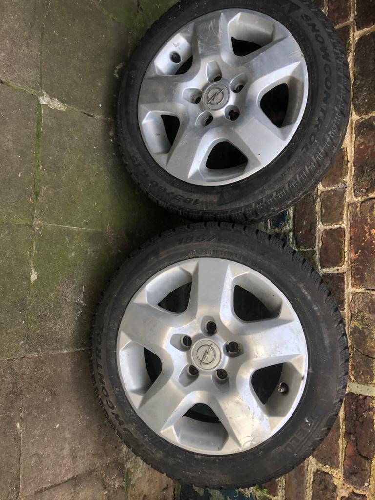Winterbanden in nieuwe staat, Ophalen, Gebruikt, 15 inch, Banden en Velgen