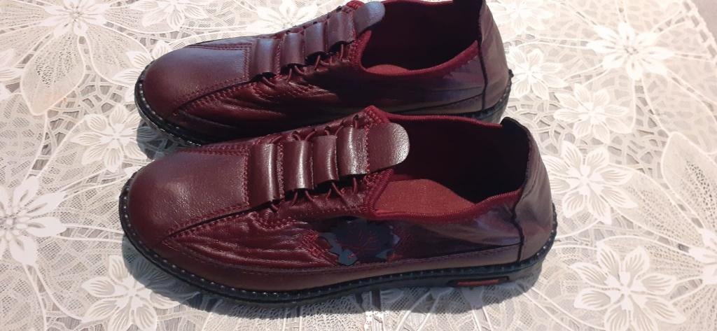 Chaussures dame neuve P36, Vêtements | Hommes, Chaussures, Neuf, Enlèvement ou Envoi, Espadrilles et Mocassins, Autres couleurs