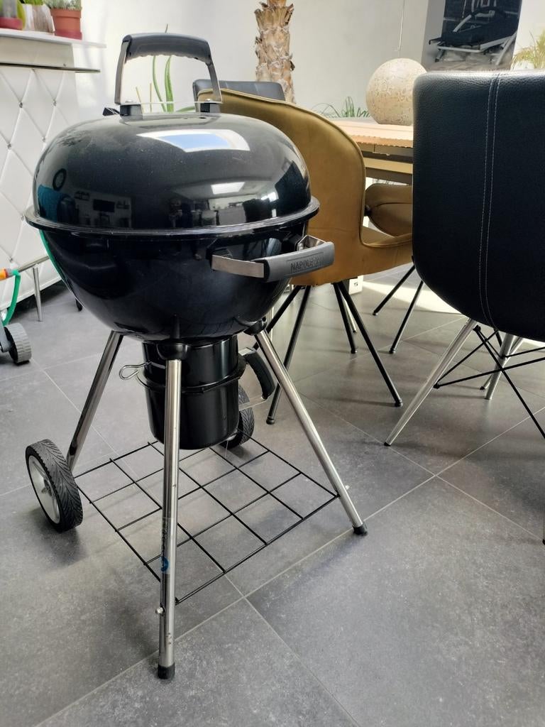 Barbecue neuf Napoléon double grille 99€ tel 0497571360