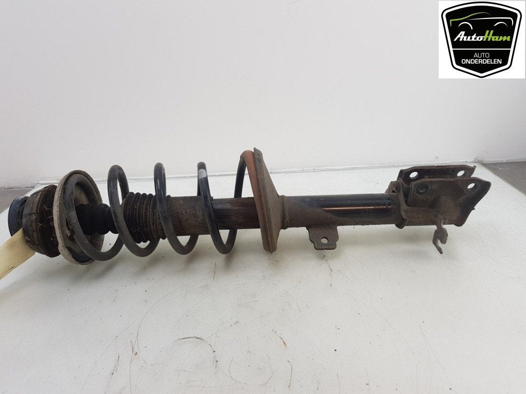 AMORTISSEUR OU ABSORBEUR DE CHOC AVANT DROIT Duster (HS), Dacia, Utilisé, Peter-Huppertz-Straße 5
51063  Köln, DE, Dialog.deutschland@renault.de