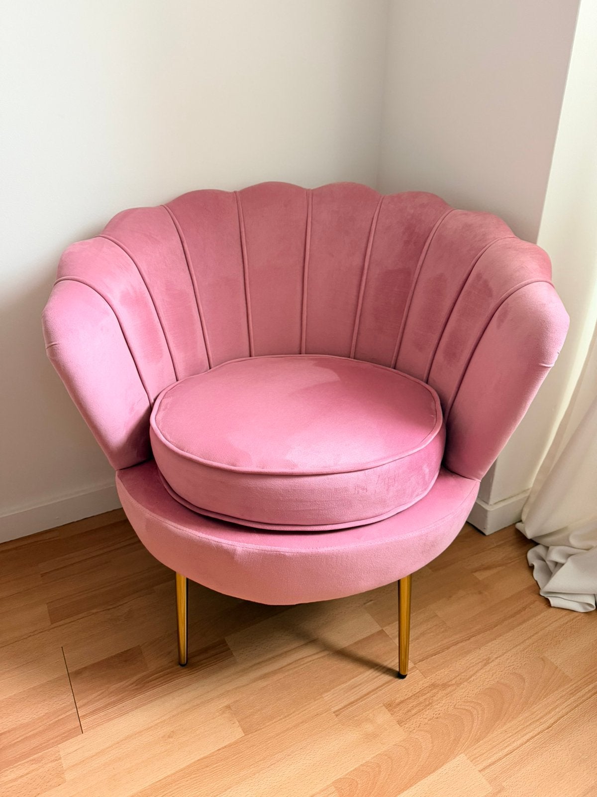 Roze velvet schelpfauteuil met gouden poten | 85x85, Ophalen, 75 tot 100 cm, Zo goed als nieuw, 75 tot 100 cm