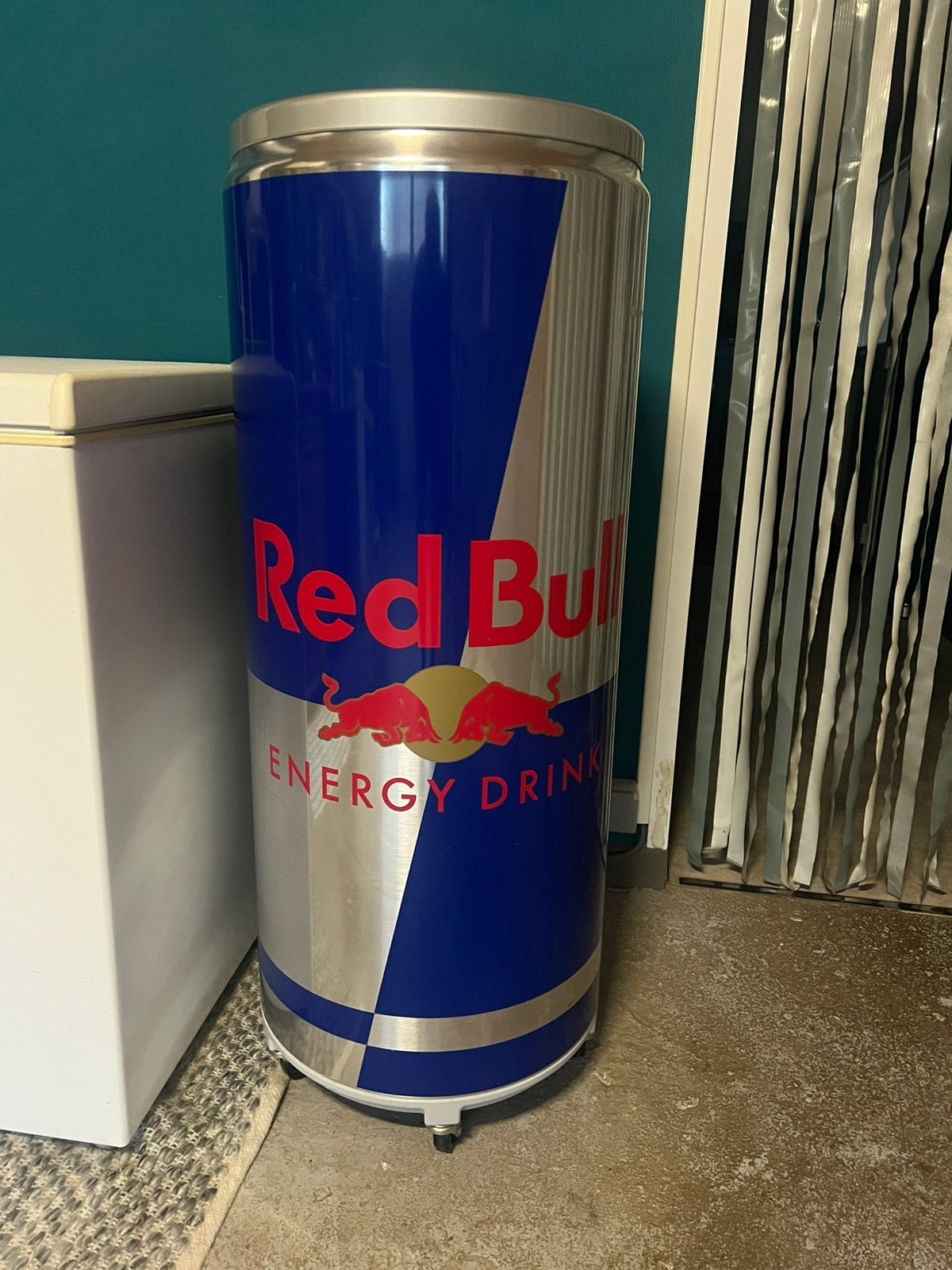 Frigo Redbull, Enlèvement, Comme neuf