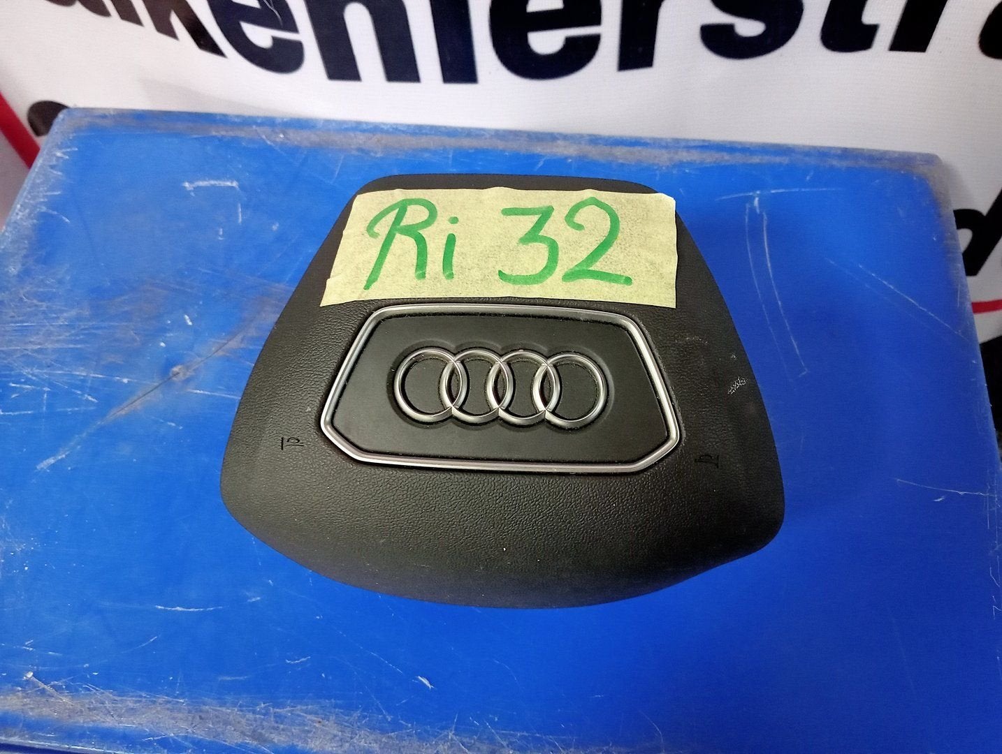 Audi A6, A7 Stuur Airbag Zwart 2018+ 4N0880201K 6PS A6 (C8), -, Audi, Utilisé, -