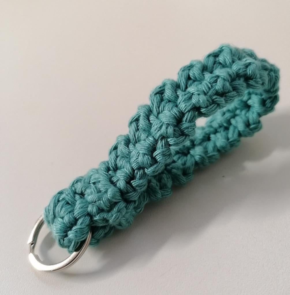 Gehaakte sleutelhanger met metalen ring. Nieuw., Verzenden, Nieuw