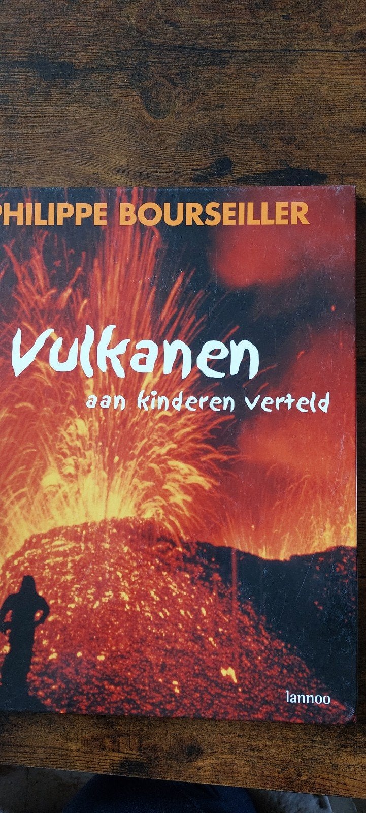 P. Bourseiller - Vulkanen aan kinderen verteld, Boeken, Ophalen, P. Bourseiller
