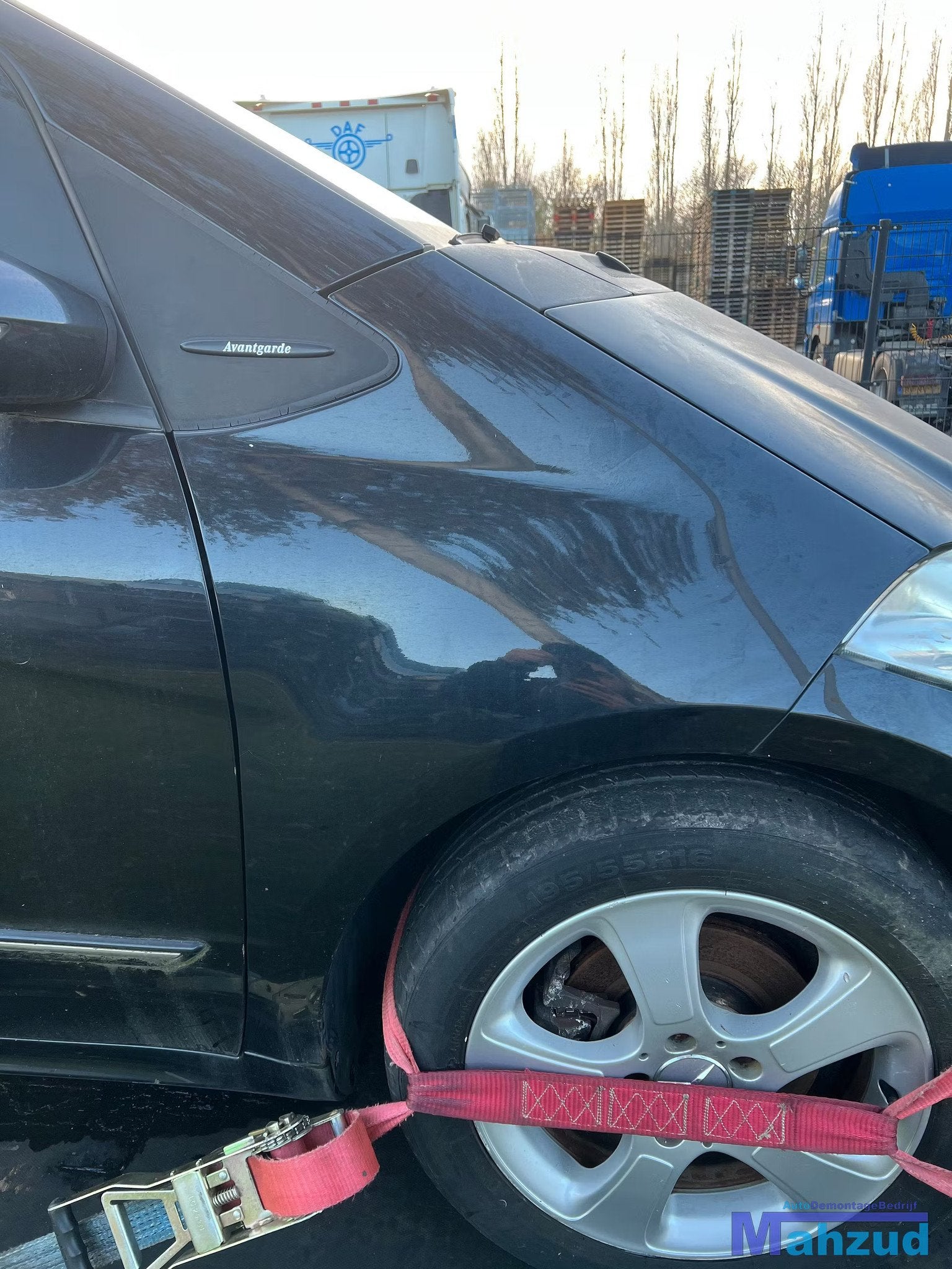 MERCEDES A KLASSE W169 Zwart 160 rechts voorscherm 2004-2012, Auto-onderdelen, Gebruikt, Mercedes-Benz AG, Mercedes-Benz, Mercedesstrasse 120
70372  Stuttgart, DE