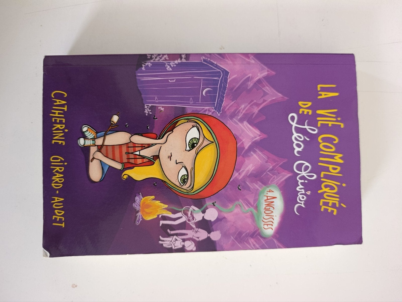 La vie compliquée de Léa Olivier – Tome 4 : Angoisses., Enlèvement ou Envoi