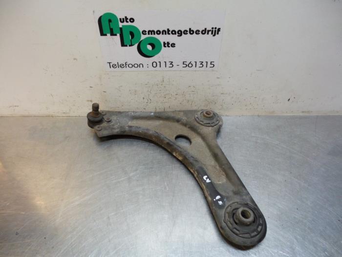 Bras de suspension avant gauche d'un Citroen C3 (C3 02-), -, 3 mois de garantie, Utilisé, -