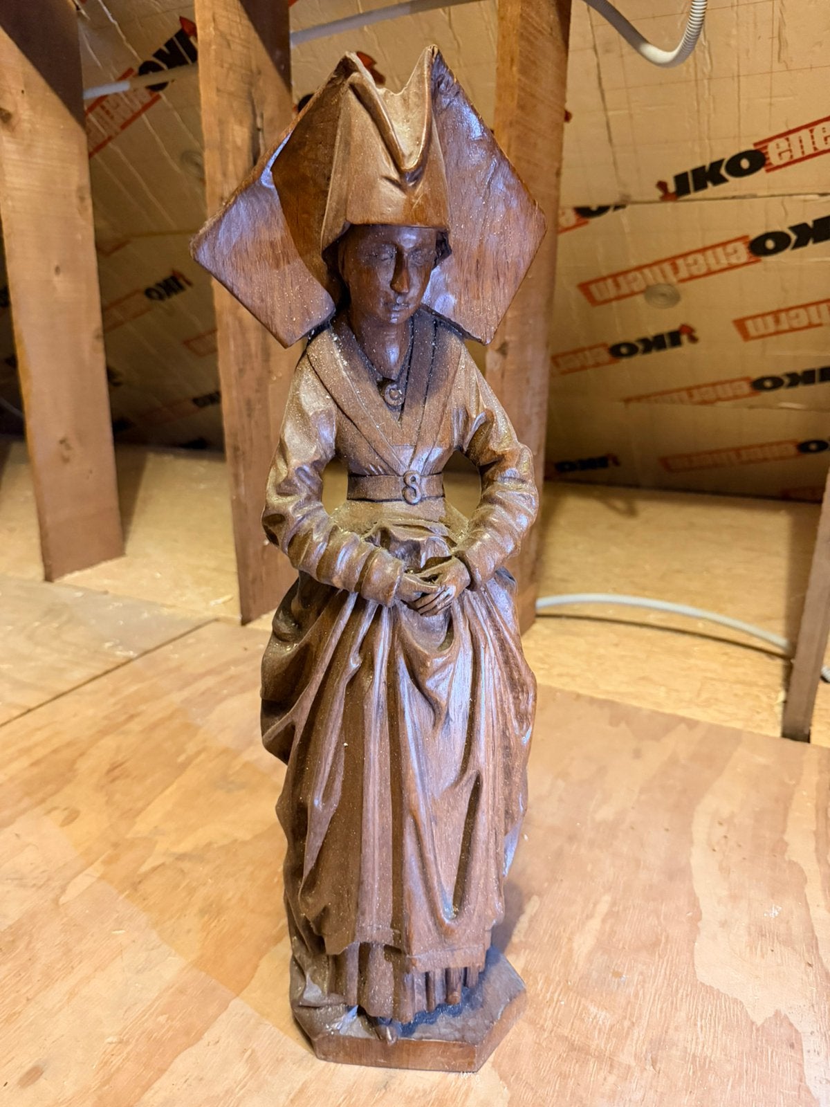 Houten dame - met de hand gesculpteerd, Enlèvement, Comme neuf