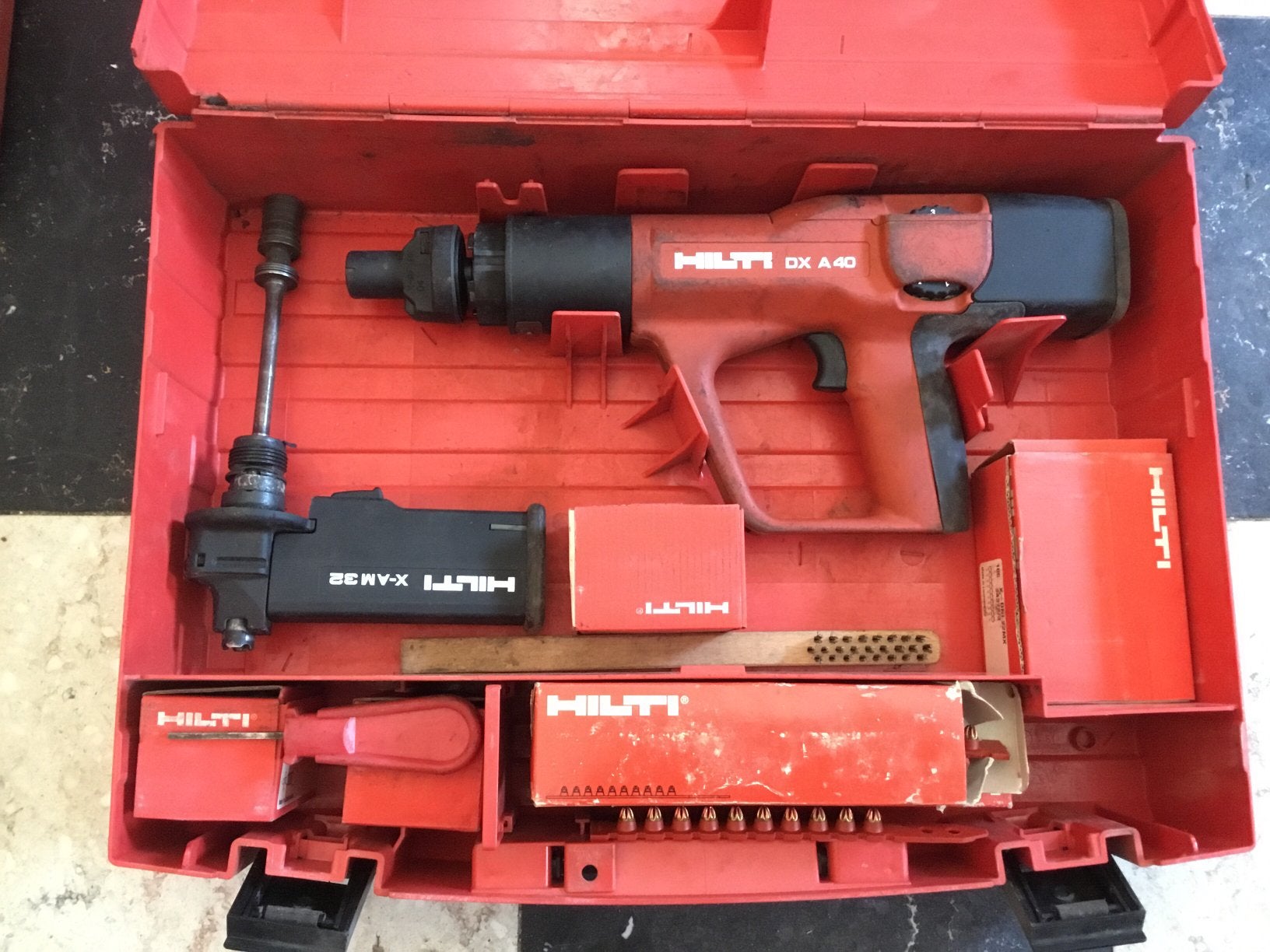 Hilti Dx A40 avec chargeur, Bricolage & Construction, Enlèvement, Comme neuf, Hilti