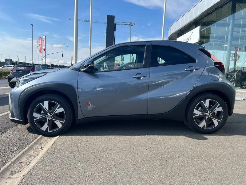 Toyota Aygo 1.5 Hyb play + active pack CVT, Auto's, Automaat, Emergency brake assist, 1490 cc, 5 deurs