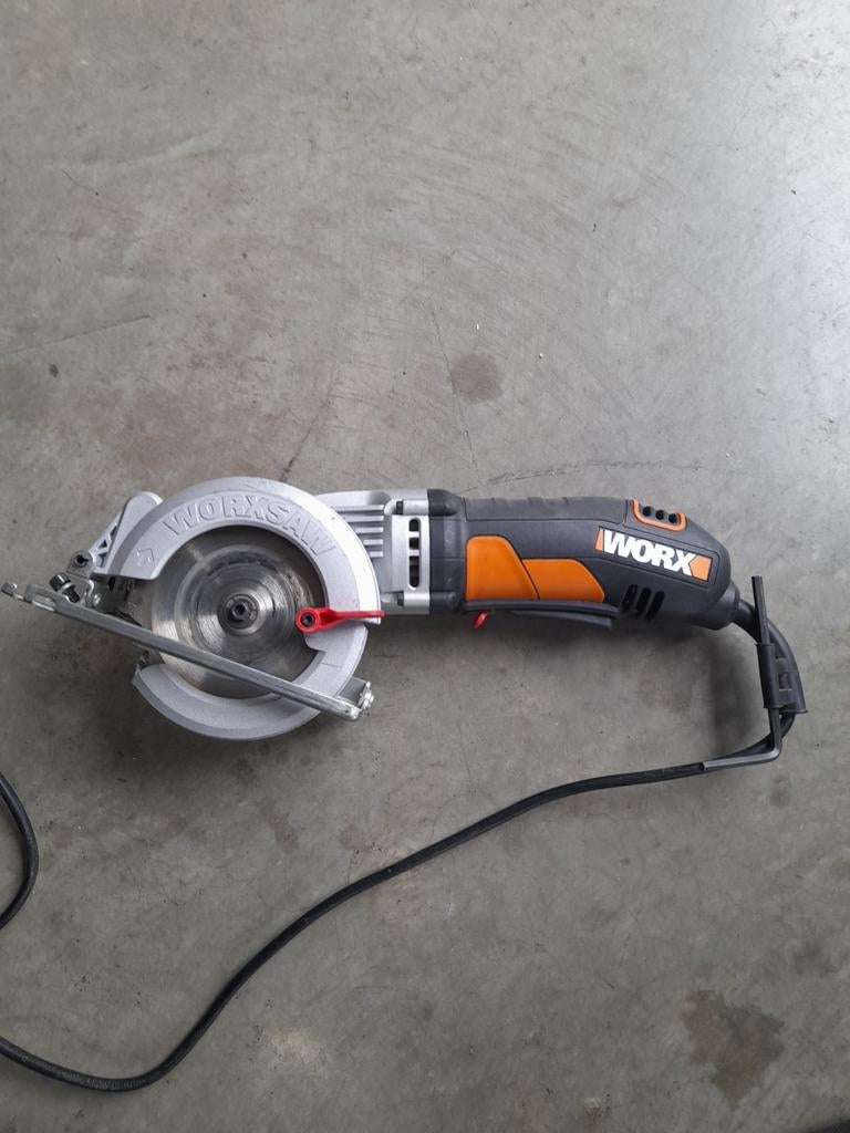 Worx zaagmachine, Bricolage & Construction, Outillage | Scies mécaniques, Moins de 600 watts, 30 à 70 mm, Comme neuf, Enlèvement